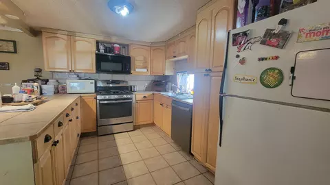 Kitchen - 1844 M Rd, Fruita, CO 81521 photo 2 of 2