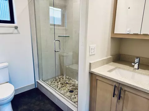 Bath - 469 Red River Loop, Clifton, CO 81520 photo 3 of 3