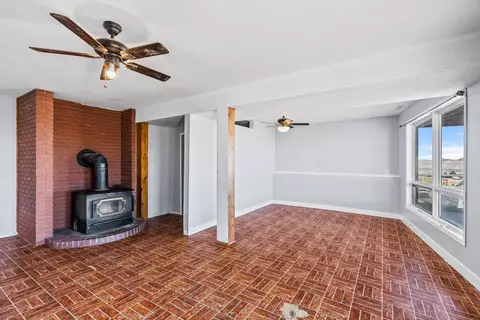 Living - 805 Pinyon Ct, Rangely, CO 81648 photo 6 of 6