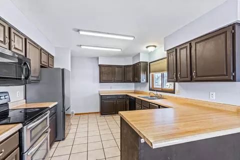 Kitchen - 805 Pinyon Ct, Rangely, CO 81648 photo 2 of 5