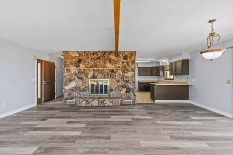 Living - 805 Pinyon Ct, Rangely, CO 81648 photo 5 of 6