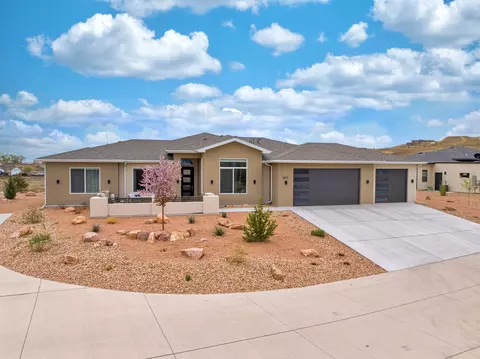 2431 Hidden Valley Dr, Grand Junction, CO 81507