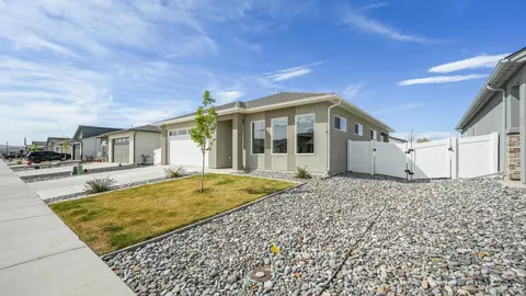 Exterior - 1705 Tungsten Way, Fruita, CO 81521 photo 3 of 8