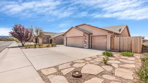 Exterior - 1033 Echo Canyon St, Fruita, CO 81521 photo 10 of 10