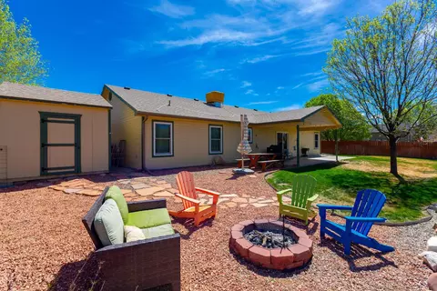 Exterior - 801 Cresthaven Dr, Fruita, CO 81521 photo 3 of 10