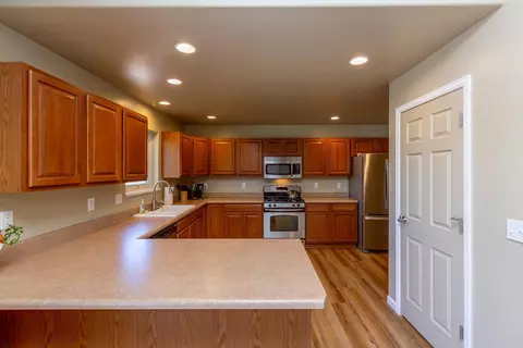 Kitchen - 801 Cresthaven Dr, Fruita, CO 81521 photo 2 of 3