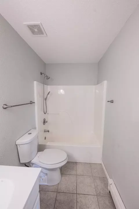 Bath - 455 David Ct, Fruita, CO 81521 photo 2 of 4
