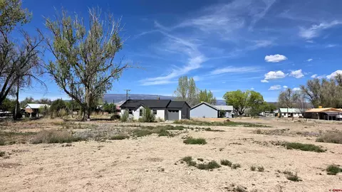 1045 E 1055 E 9th St, Delta, CO 81416
