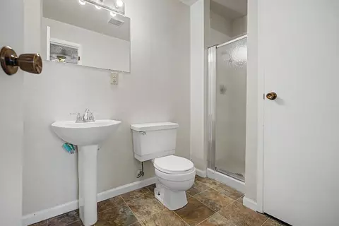 Bath - 330 Epps Dr, Grand Junction, CO 81501 photo 2 of 2