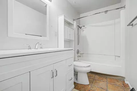 Bath - 330 Epps Dr, Grand Junction, CO 81501 photo 1 of 2