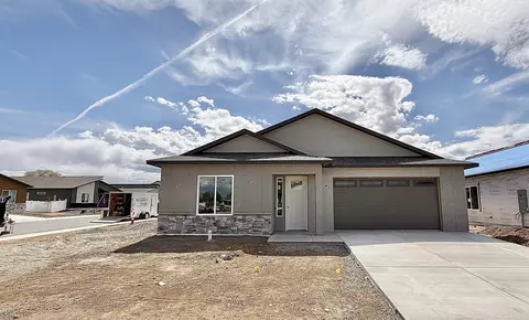 1760 Rusty Rivet Rd, Fruita, CO 81521