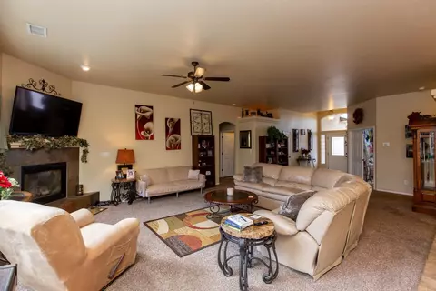 Living - 784 Crystal Way, Fruita, CO 81521 photo 3 of 5