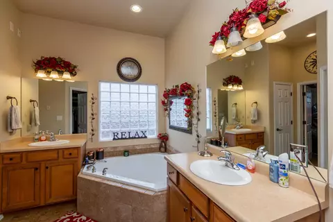 Bath - 784 Crystal Way, Fruita, CO 81521 photo 3 of 3