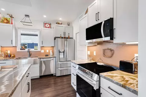 Kitchen - 1057 E Harrison Ave, Fruita, CO 81521 photo 6 of 7