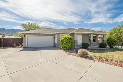 875 Cabernet Dr, Palisade, CO 81526