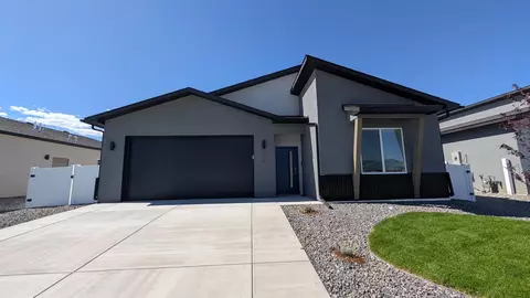 1700 Rusty Rivet Rd, Fruita, CO 81521