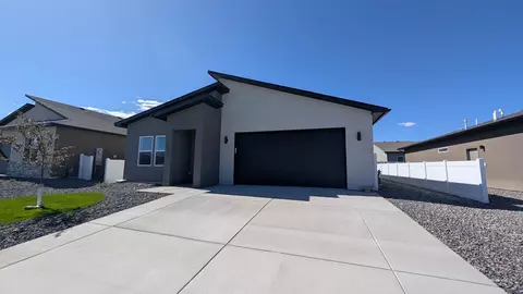 1670 Rusty Rivet Rd, Fruita, CO 81521