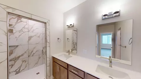 Bath - 1723 Rusty Rivet Rd, Fruita, CO 81521 photo 2 of 4