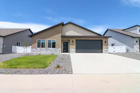 Exterior - 1723 Rusty Rivet Rd, Fruita, CO 81521 photo 2 of 8