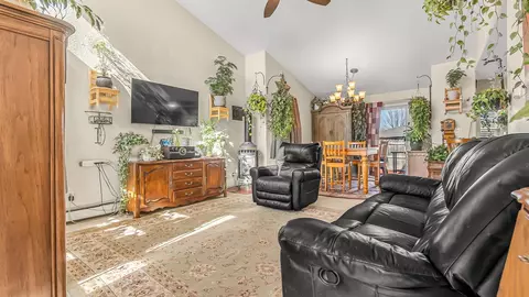 Living - 256 Sargent Cir, Fruita, CO 81521 photo 3 of 6