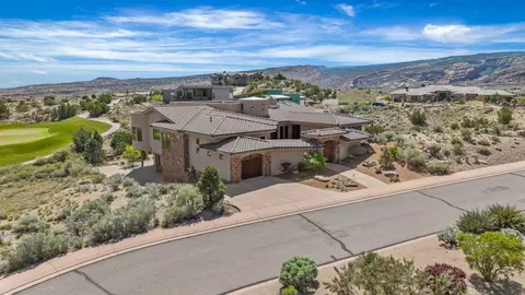 325 Hearthstone Ct, Grand Junction, CO 81507