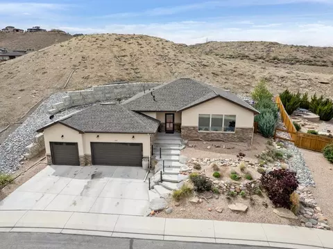 213 Hideaway Ln, Grand Junction, CO 81503