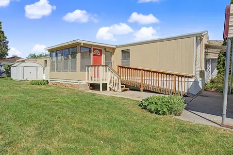 105 E 8th St #14, Palisade, CO 81526