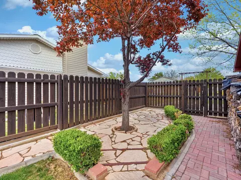Exterior - 627 Oxbow Rd, Grand Junction, CO 81504 photo 7 of 10