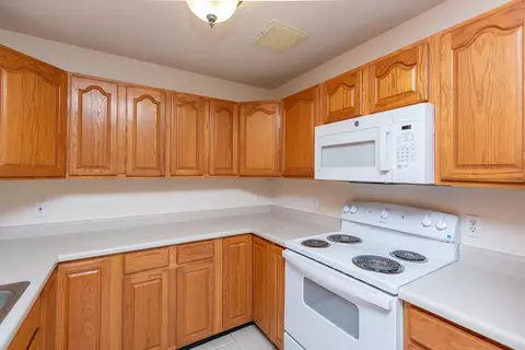 Kitchen - 927 E Harrison Ave, Fruita, CO 81521 photo 2 of 3