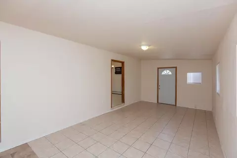 Living - 927 E Harrison Ave, Fruita, CO 81521 photo 6 of 7