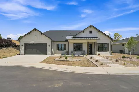 388 Hatchet Canyon Cir, Fruita, CO 81521