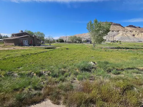 3453 12 G Rd, Clifton, CO 81520