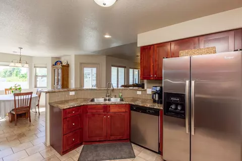 Kitchen - 103 Red Rocks St, Fruita, CO 81521 photo 9 of 9