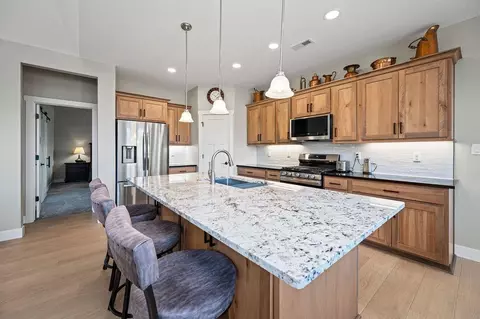 Kitchen - 957 Elberta Dr, Fruita, CO 81521 photo 2 of 4