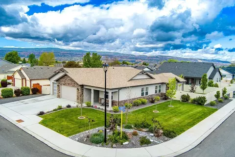View/Area - 957 Elberta Dr, Fruita, CO 81521 photo 1 of 6