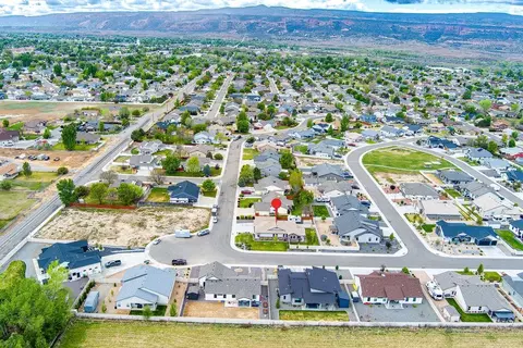 View/Area - 957 Elberta Dr, Fruita, CO 81521 photo 4 of 6
