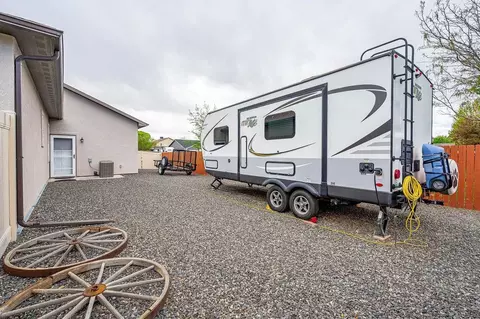 Exterior - 957 Elberta Dr, Fruita, CO 81521 photo 8 of 10