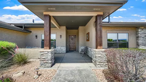 369 Hill View Dr, Grand Junction, CO 81507