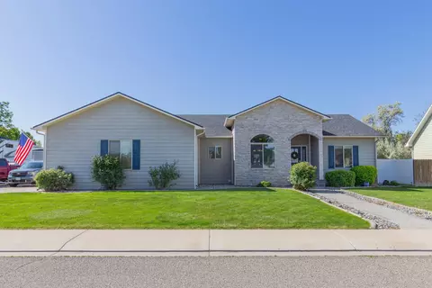2867 Vista Mar Dr, Grand Junction, CO 81503