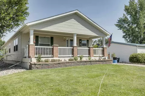 Exterior - 580 Denver Ave, De Beque, CO 81630 photo 7 of 9