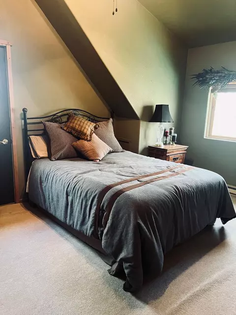 Bedroom - 301 Crest Dr, Cimarron, CO 81220 photo 4 of 7