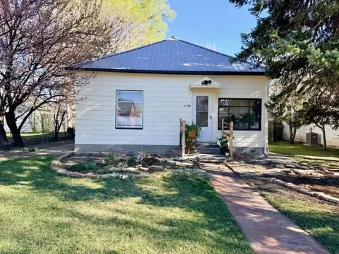 1136 N 1st St, Montrose, CO 81401
