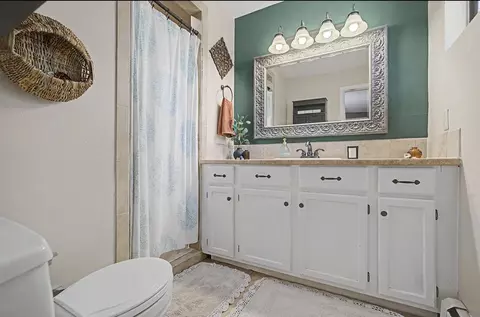 Bath - 231 W Roberson Dr, Fruita, CO 81521 photo 1 of 2