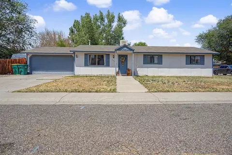 231 W Roberson Dr, Fruita, CO 81521