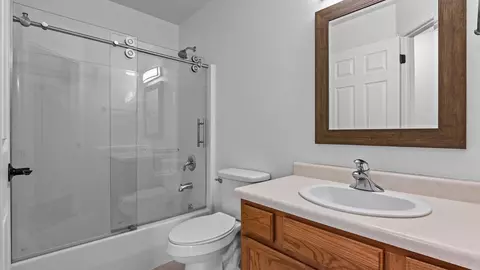 Bath - 1260 Tara Dr, Fruita, CO 81521 photo 3 of 3