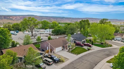 View/Area - 1260 Tara Dr, Fruita, CO 81521 photo 3 of 5