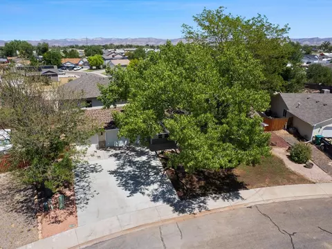 View/Area - 874 Henry Cir, Fruita, CO 81521 photo 4 of 5