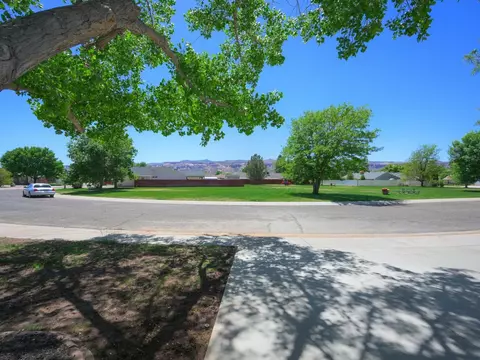 Exterior - 874 Henry Cir, Fruita, CO 81521 photo 6 of 9