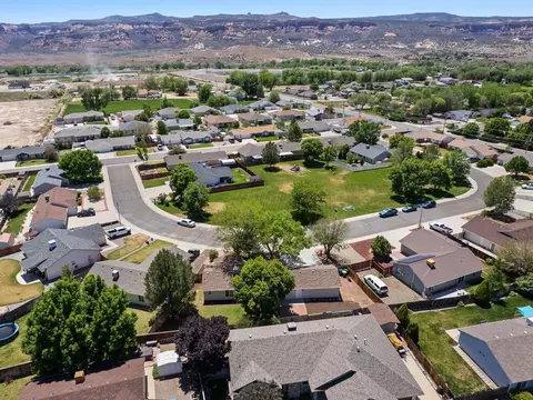 View/Area - 874 Henry Cir, Fruita, CO 81521 photo 3 of 5