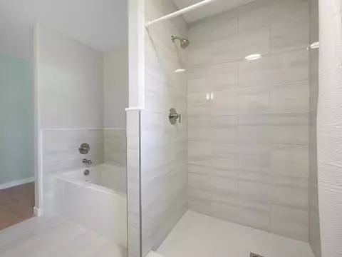 Bath - 874 Henry Cir, Fruita, CO 81521 photo 2 of 3